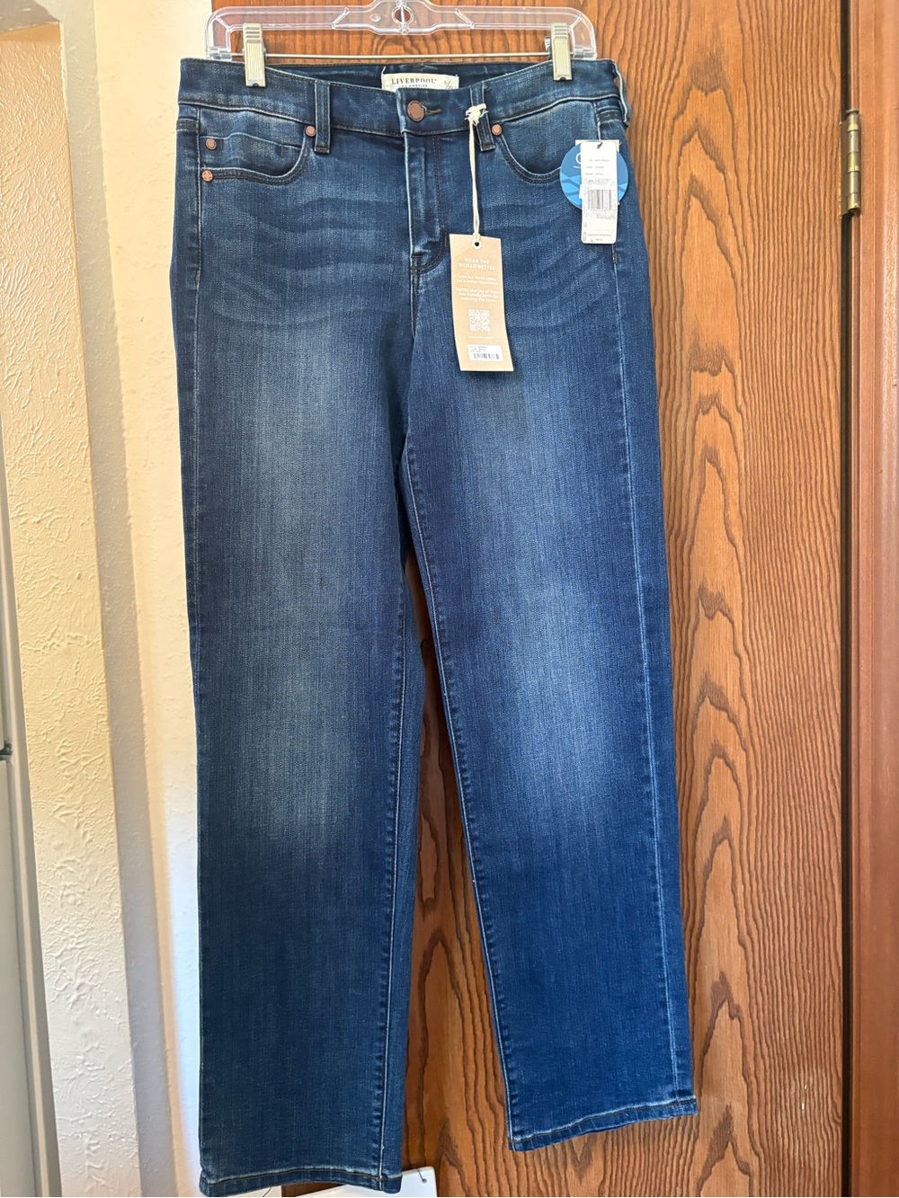 Liverpool Women's Straight Leg Jeans in Dark Blue Wash